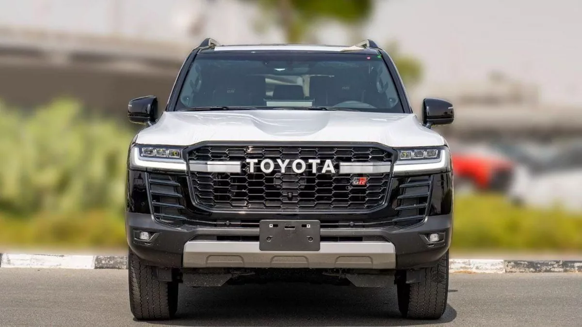 Toyota Land Cruiser GR SPORT 3.3D AT MY2023 – BLACK-1-0