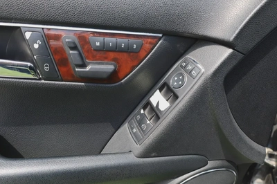 Used Mercedes-Benz C-Class C 350 2009-8