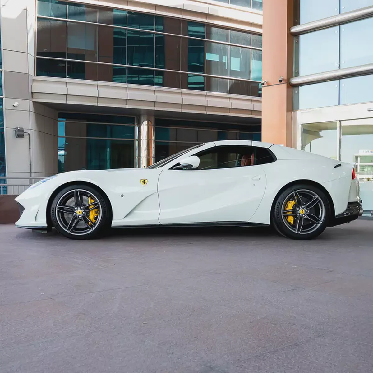 2023 FERRARI 812 GTS ( FULL CARBON BODY ) DONE ONLY 1200KM-7-7