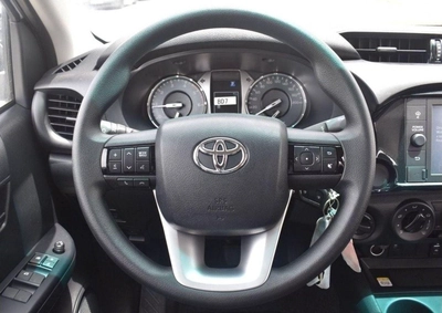 Toyota Hilux SGLX TOYOTA HILUX 2.4 med options power window-5
