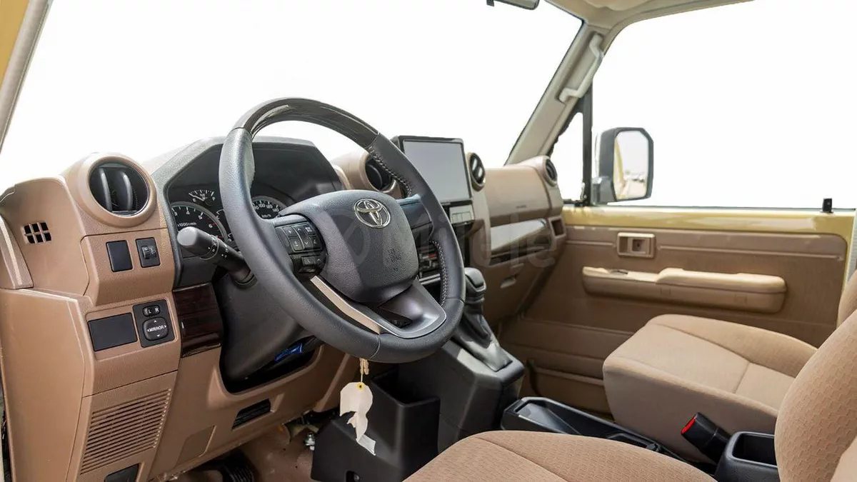 Toyota Land Cruiser Pickup 70 LC79 LX Toyota Land Cruiser 79 SC (Single Cab) | 2-YEAR WARRANTY + SERVICE AVAILABLE | IN-HOUSE FINA-22-0