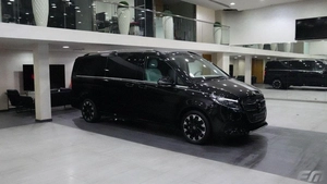 Mercedes Benz V300 VIP BUSINESS VAN –  FULL LUXURY OPTION | BRAND NEW | GCC | 2025