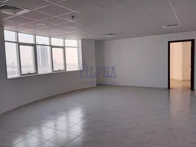 RAK Tower | 1 Bedroom High Floor | Sea View-5