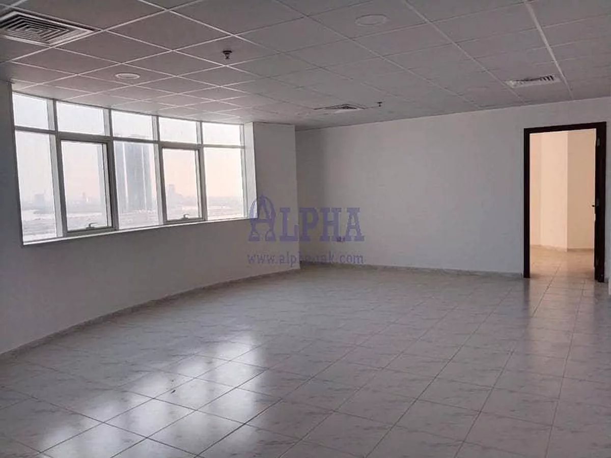 RAK Tower | 1 Bedroom High Floor | Sea View-5-5