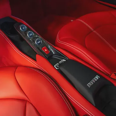 2022 FERRARI  F8 TRIBUTO DONE ONLY 1300KM-8