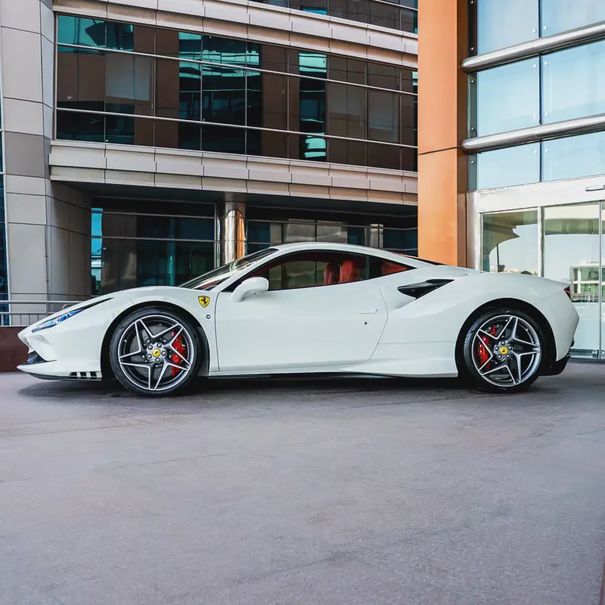 2022 FERRARI F8 TRIBUTO DONE ONLY 1300KM-4-4