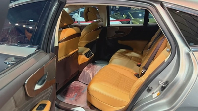 Lexus LS 500 Prestige 2020 - GCC Specs - PPF -Full Service History -  Perfect Condition-6