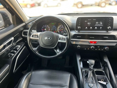 Kia Telluride 2020 Kia Telluride LX  3.8L V6 - Rear Camera & Sensor  - Leather Seats  With Rims --11