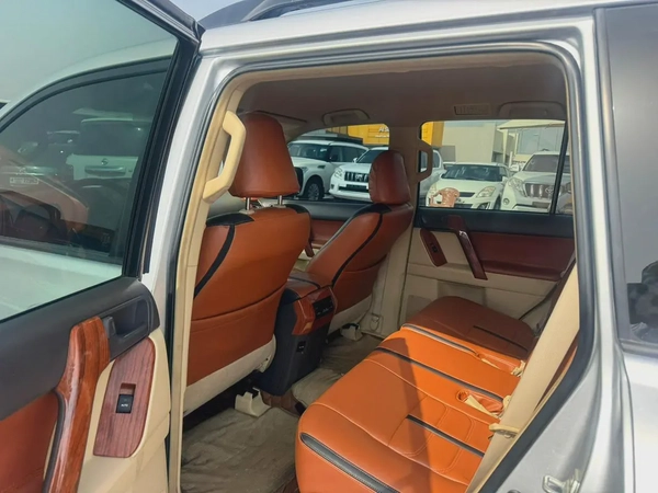 Toyota Prado 2014 silver color GCc Calen car