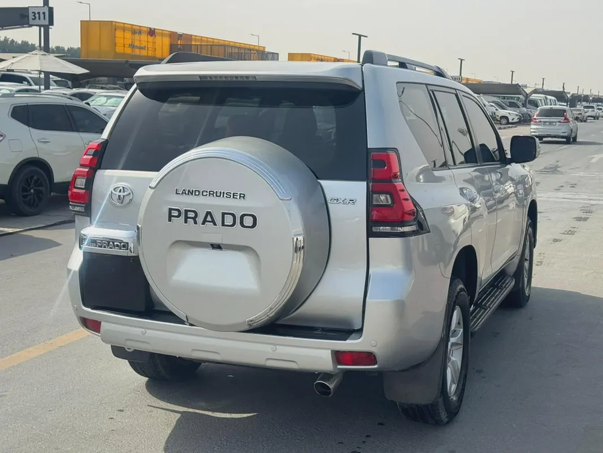 Toyota Prado 2014 silver color GCc Calen car-7-7