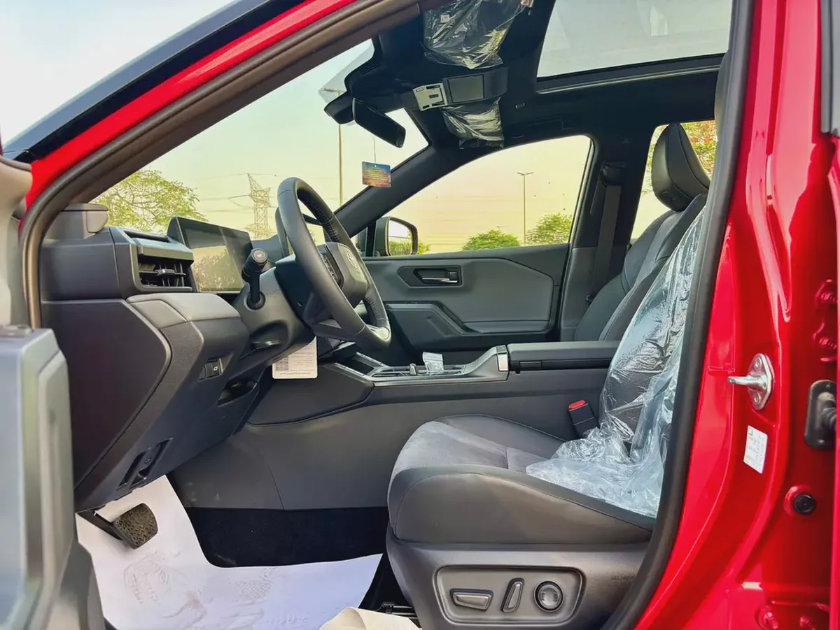 2026 Toyota RAV4 VXR GCC Specs - Brand New Condition-9-9