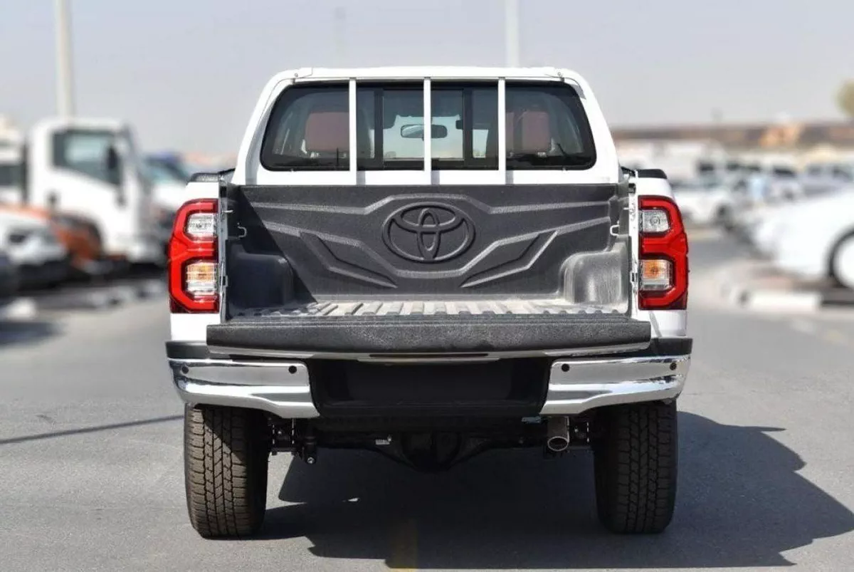 Toyota Hilux SGLX HILUX 4.OL V6-5-0