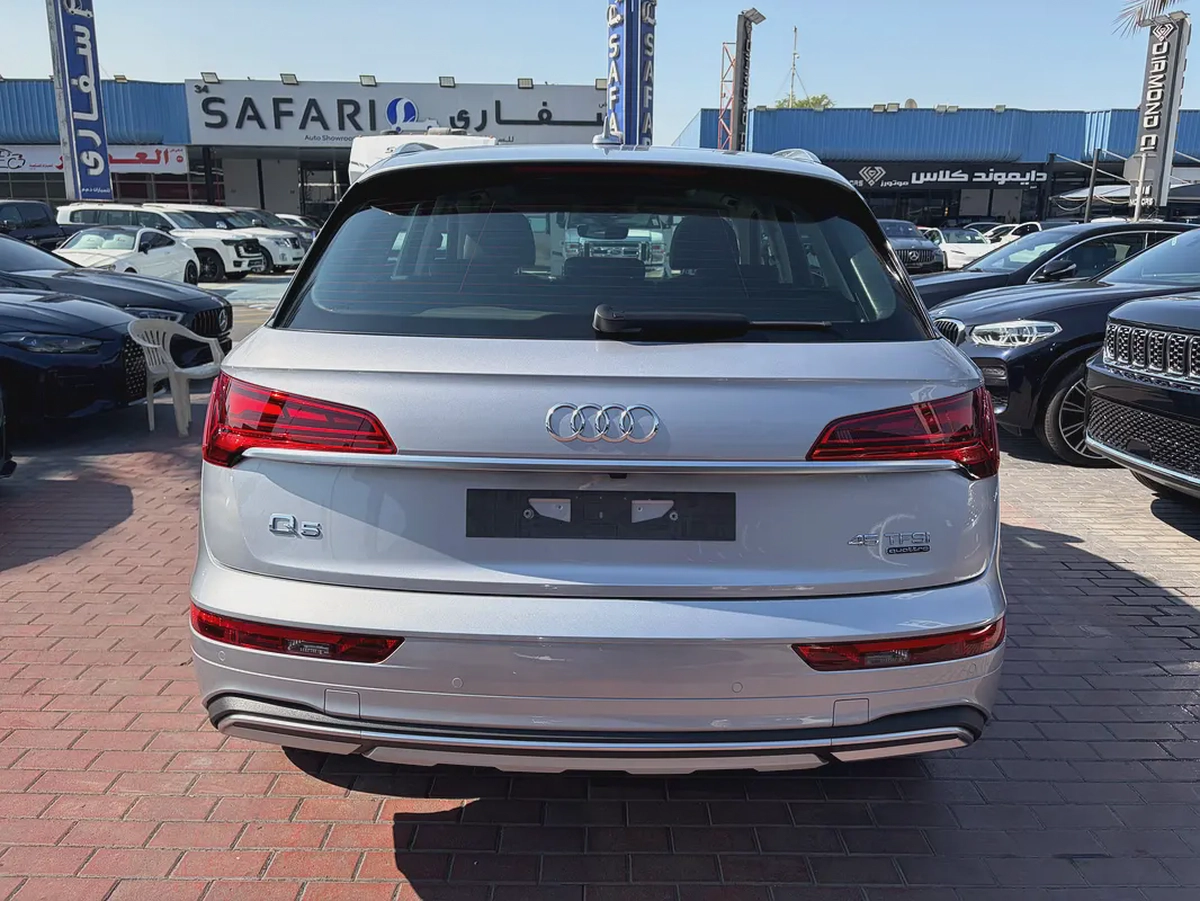 2024. Audi Q5. Gcc only 9000km
