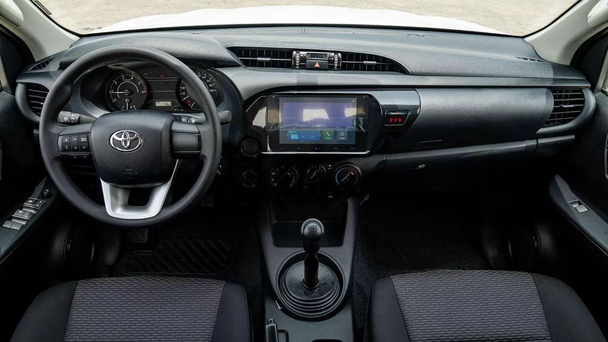 Toyota Hilux GL-8-0