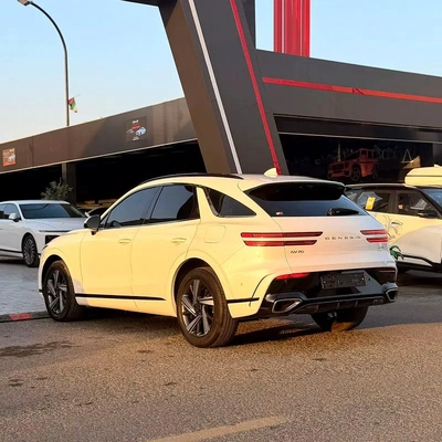 Genesis GV70 2025 | Korean Specs | Clean Title | 20K KM | White | جينسس GV70 2025-4