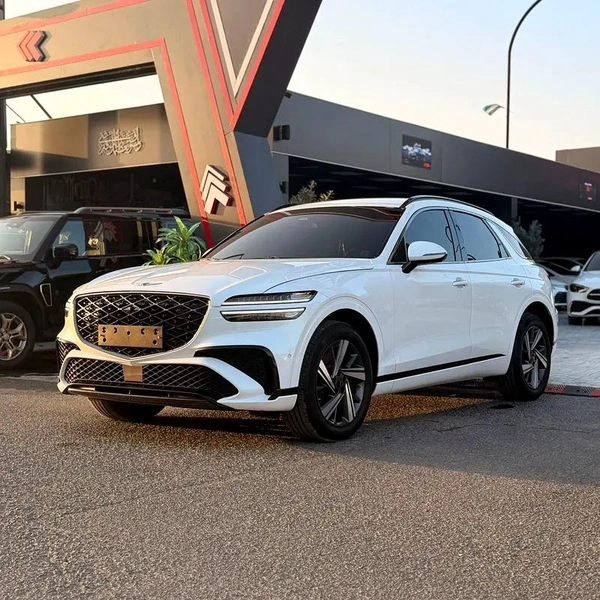 Genesis GV70 2025 | Korean Specs | Clean Title | 20K KM | White | جينسس GV70 2025