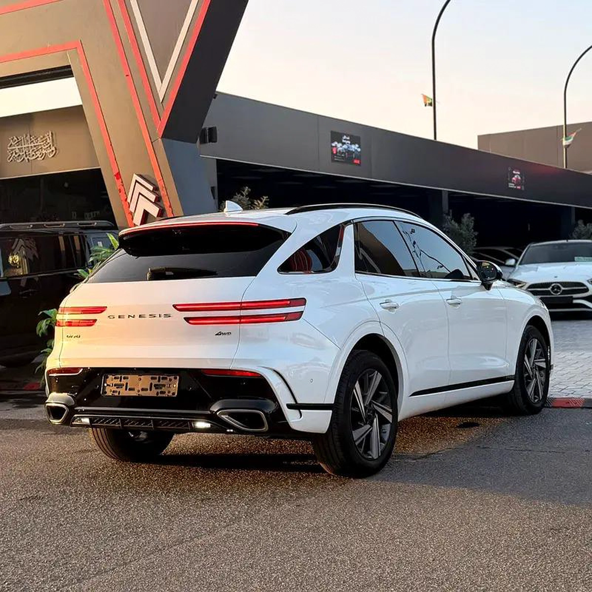 Genesis GV70 2025 | Korean Specs | Clean Title | 20K KM | White | جينسس GV70 2025-3-3