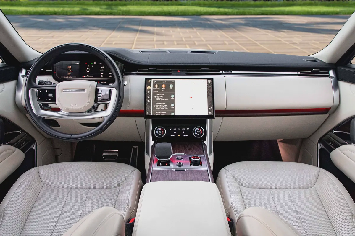 8,421 P.M |  Range Rover SE P400 | 0% Downpayment | 2028 WARRANTY/SERVICE!-7-7