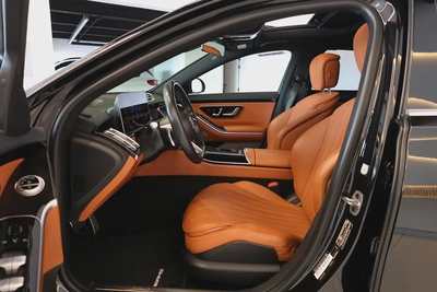 S500 4MATIC - GCC SPECS - WARRANTY / SERVICE 105,000 KM GARGASH - ACCIDENT FREE - EXCELENT CONDITION-9