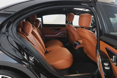 S500 4MATIC - GCC SPECS - WARRANTY / SERVICE 105,000 KM GARGASH - ACCIDENT FREE - EXCELENT CONDITION-18