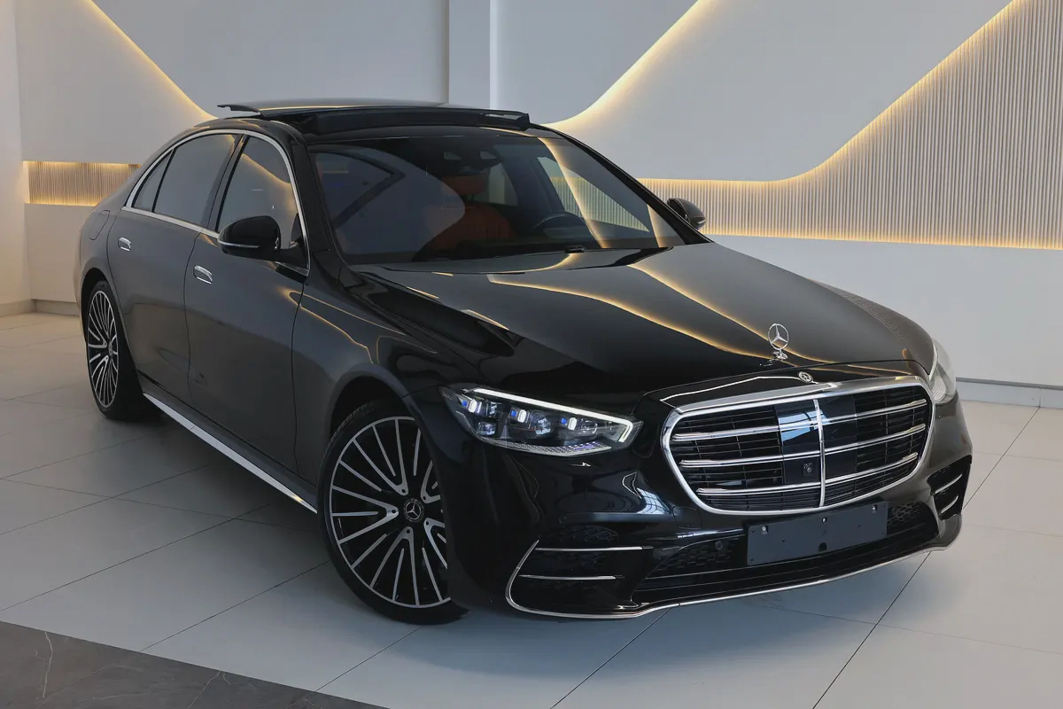 S500 4MATIC - GCC SPECS - WARRANTY / SERVICE 105,000 KM GARGASH - ACCIDENT FREE - EXCELENT CONDITION-1-1