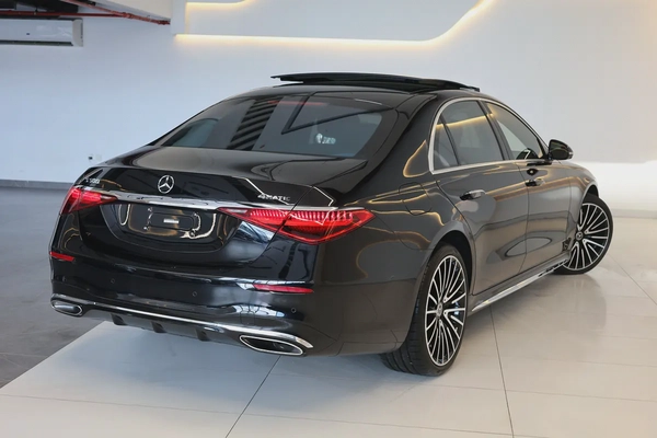 S500 4MATIC - GCC SPECS - WARRANTY / SERVICE 105,000 KM GARGASH - ACCIDENT FREE - EXCELENT CONDITION
