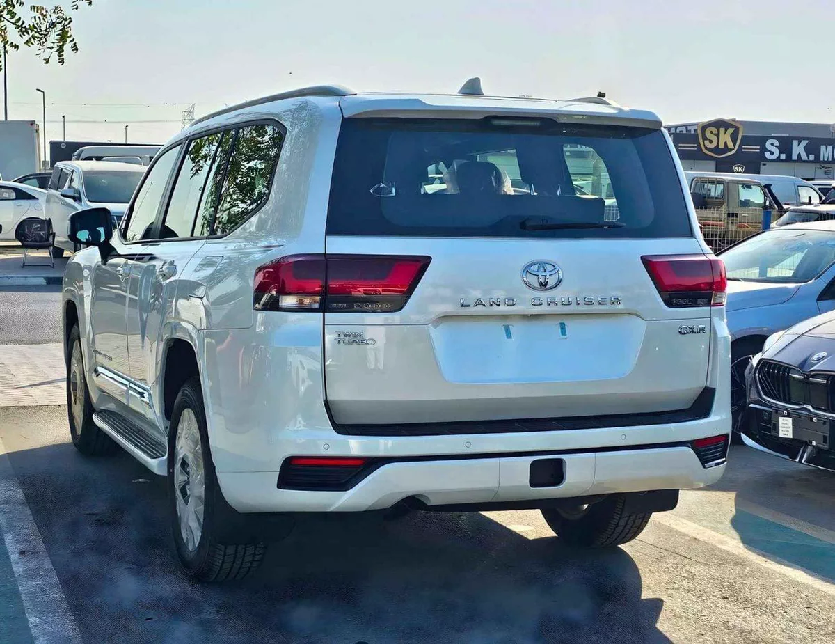 Toyota Land Cruiser GXR TWIN TURBO /3.5L V6 PETROL/REAR ENTERTAINMENT SCREEN /SUNROOF/FRONT PWR SEATS (CODE#GXR3M2)-5-0