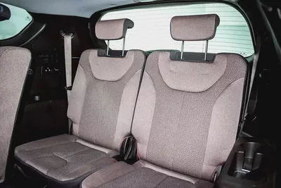 1 YEAR / 20,000 KM WARRANTY | 7 SEATER 2.5  | GCC | AED 1050 PM-15