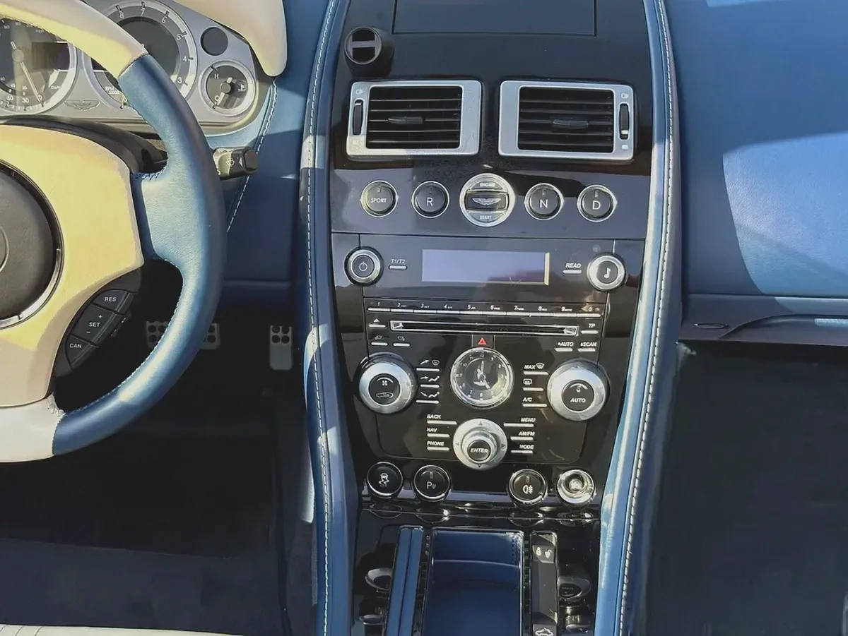ASTON MARTIN VANTAGE S Cabriolet-3-3
