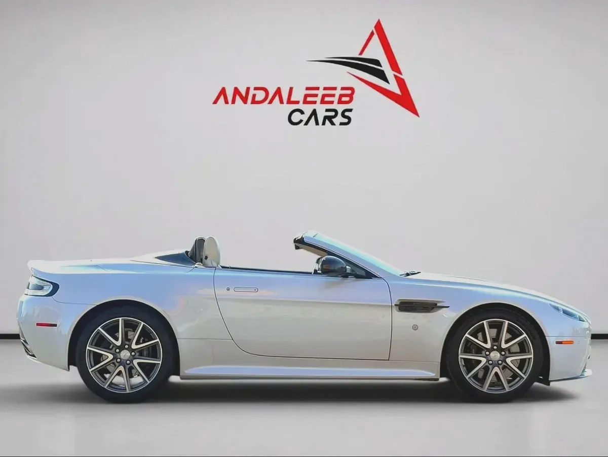 ASTON MARTIN VANTAGE S Cabriolet-4-4