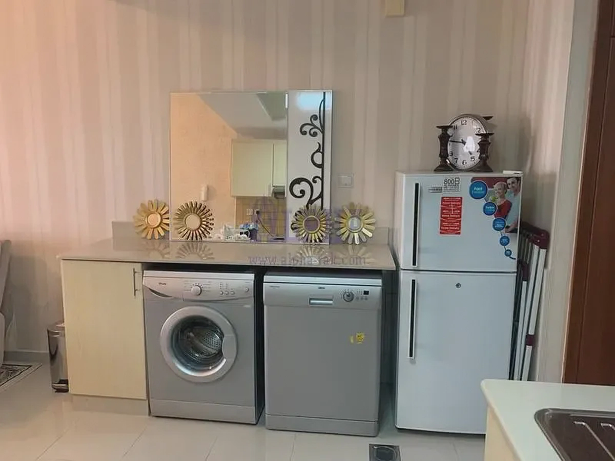 Fully Furnished Studio | Bills Included-1-1