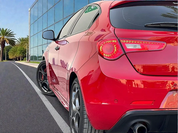AED 436 P.M | Alfa Romeo Giulietta Veloce 2019 - GCC Specs