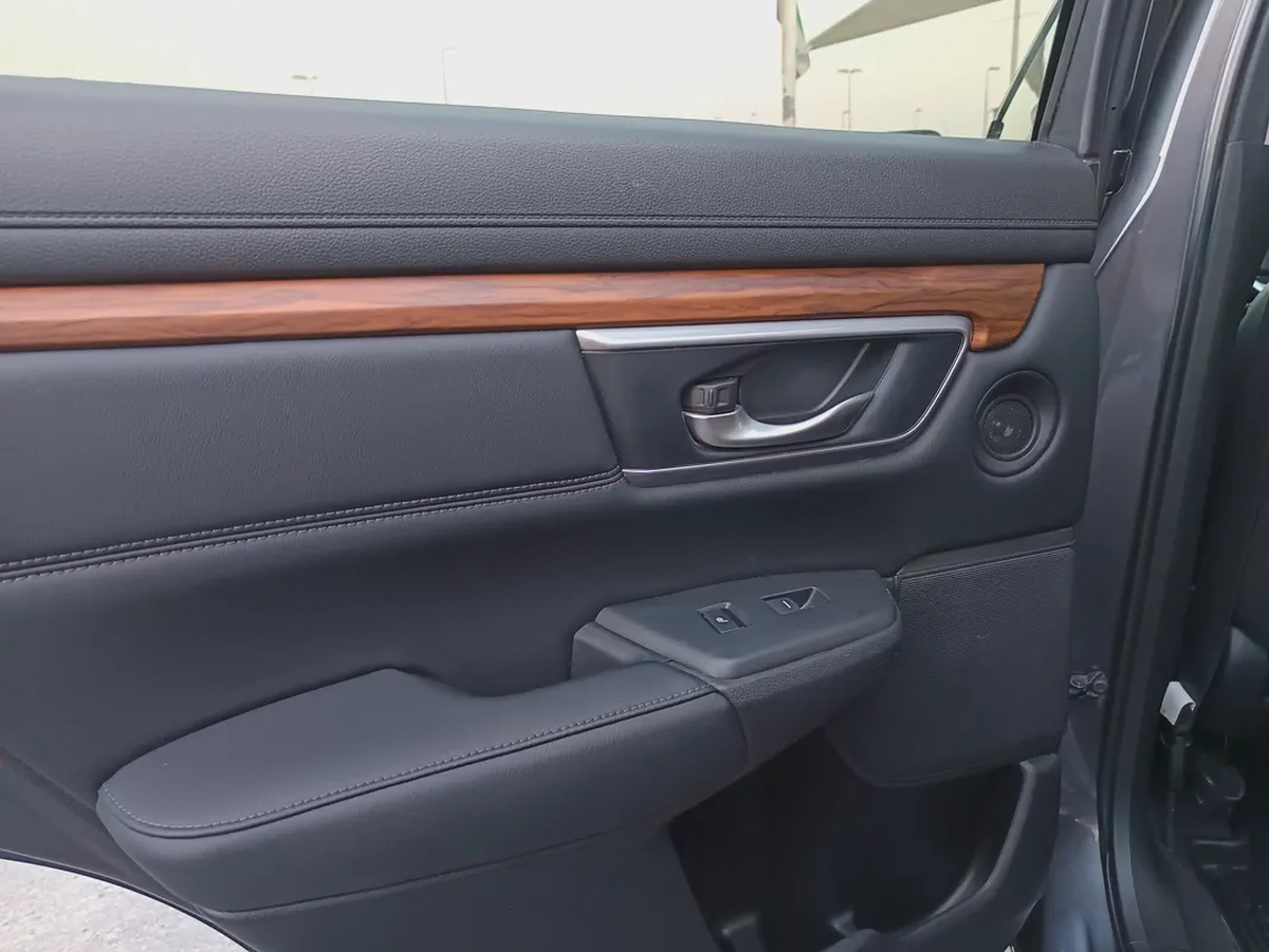 Honda CR-V Touring 2017 Canadian Specs-9-9