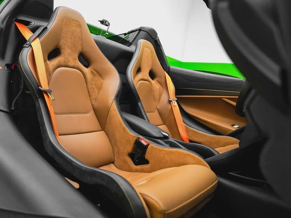 BRAND NEW 750S SPIDER PERFORMANCE UNDER FREE CONTRACT SERVICE AND WARRANTY-SWAP YOUR CAR AND GRAB IT