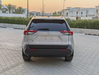 2023 Toyota Rav 4 XLE Premium 4X4 - American Specs - GCC Ready!-14