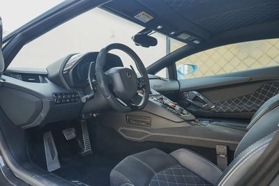 Lamborghini Aventador 2018-18