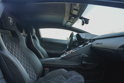 Lamborghini Aventador 2018-8