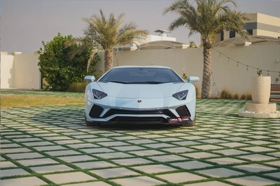 Lamborghini Aventador 2018-12