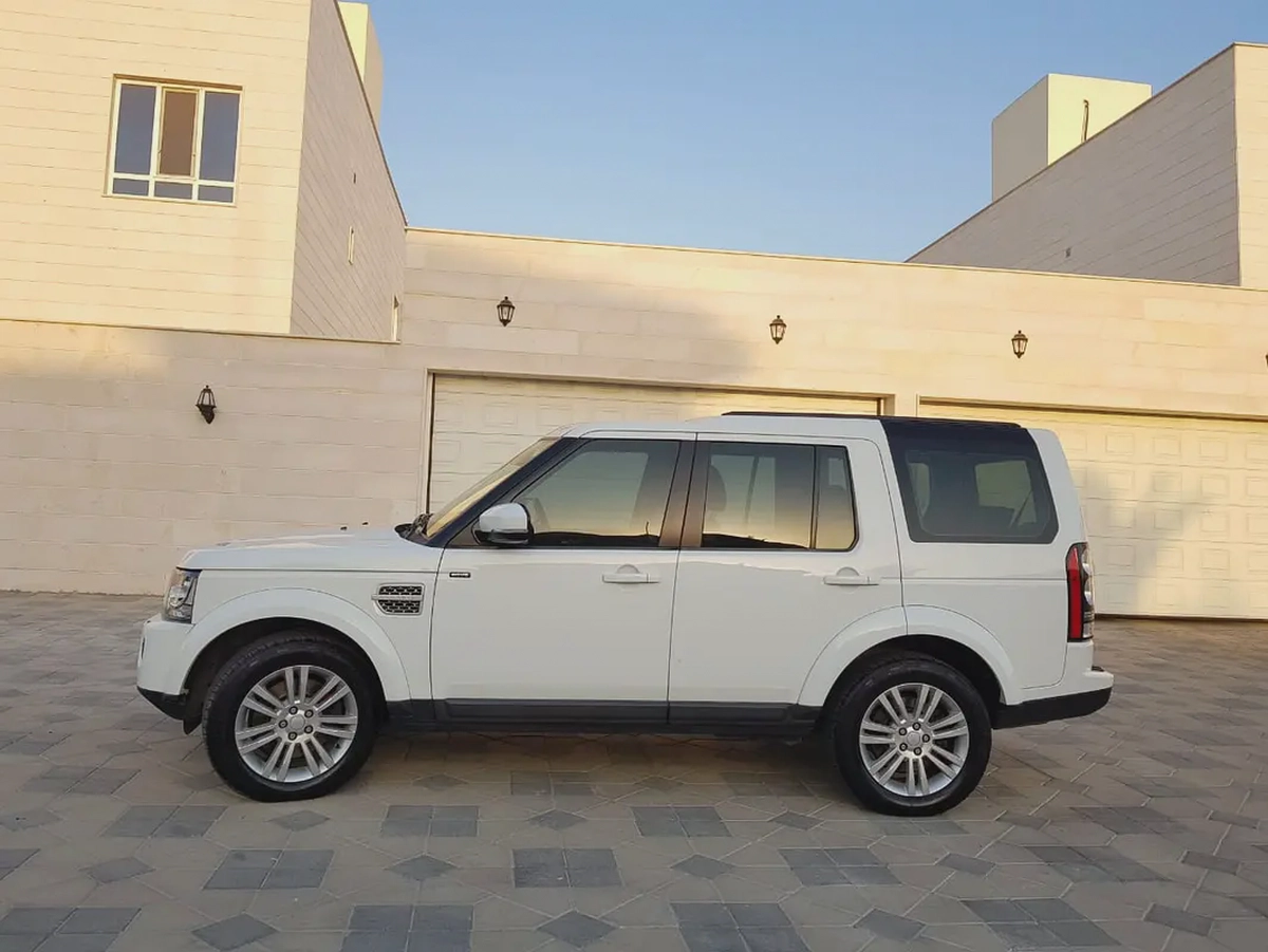 2015-Land Rover LR4 HSE-Excellent Condition-Full Service History-3-3