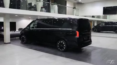 Mercedes Benz V300 VIP BUSINESS VAN –  FULL LUXURY OPTION | BRAND NEW | GCC | 2025-19