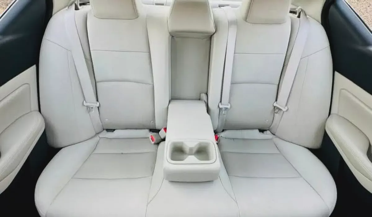 Nissan Altima  2022 GCC Specs Cash, Bank  Inhouse financa availble - Excellent Condition-3-3