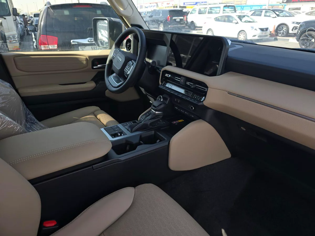 TOYOTA PRADO ADVENTURE 2026 – SILVER EXTERIOR-2-2