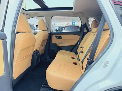 نيسان اكس تريل اس ال ابيض / زعفراني خليجي المسعود Nissan X-Trail SL 2024 GCC Specs-8
