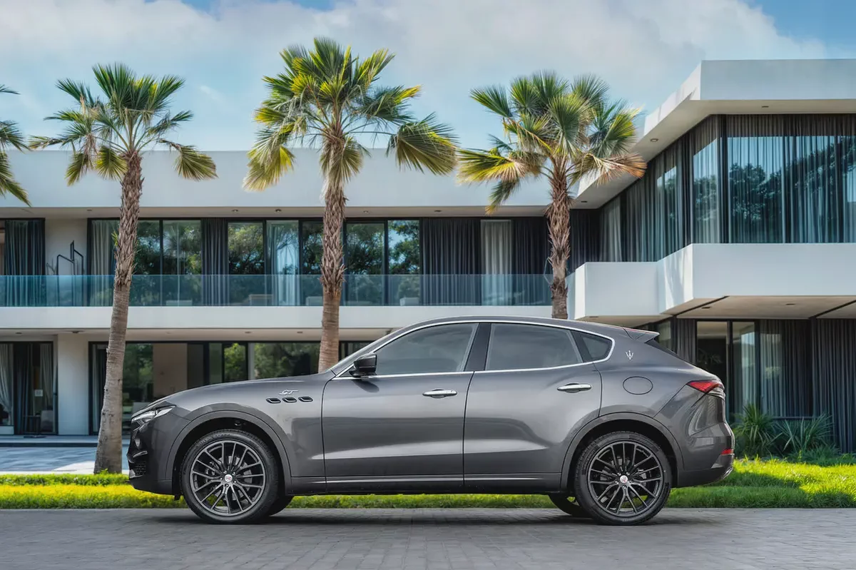 3,095 P.M |  GT Hybrid | 0% Downpayment | Maserati Service History | Under Warranty-1-1