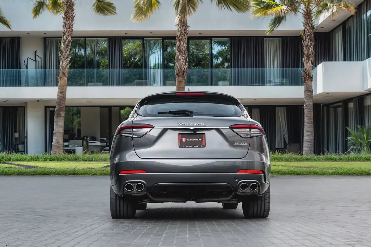 3,095 P.M |  GT Hybrid | 0% Downpayment | Maserati Service History | Under Warranty-4-4