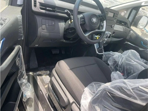 HYUNDAI STARIA 2.2L DIESEL 2026