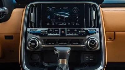 Lexus LX600 SIGNATURE-8