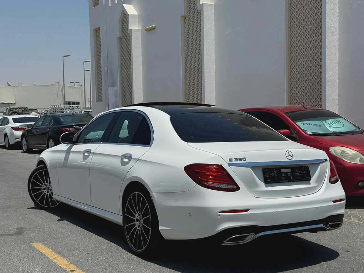 Mercedes-Benz E 350 | 2019 | GCC Specs | Pristine Condition-4-4