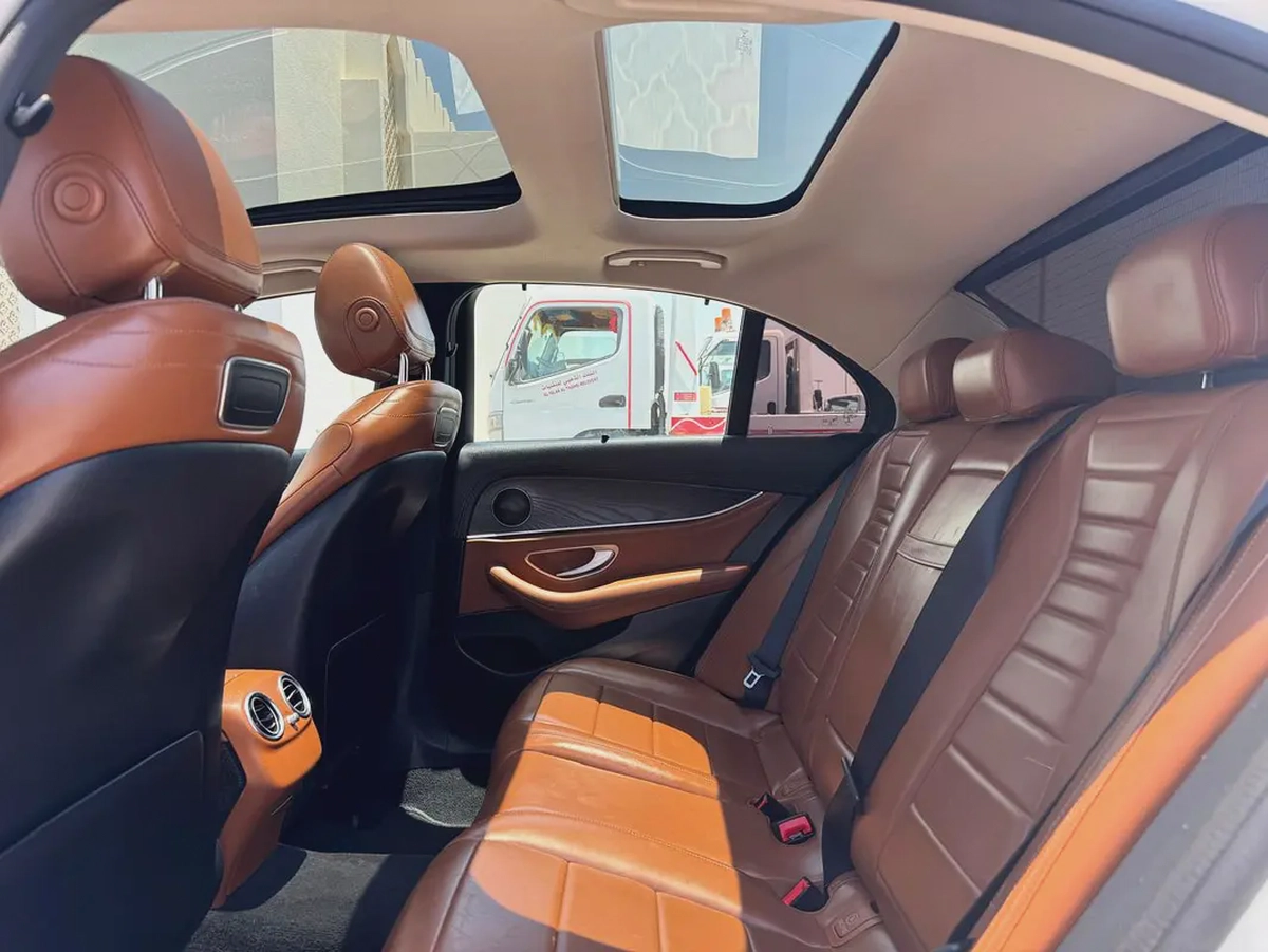 Mercedes-Benz E 350 | 2019 | GCC Specs | Pristine Condition-9-9