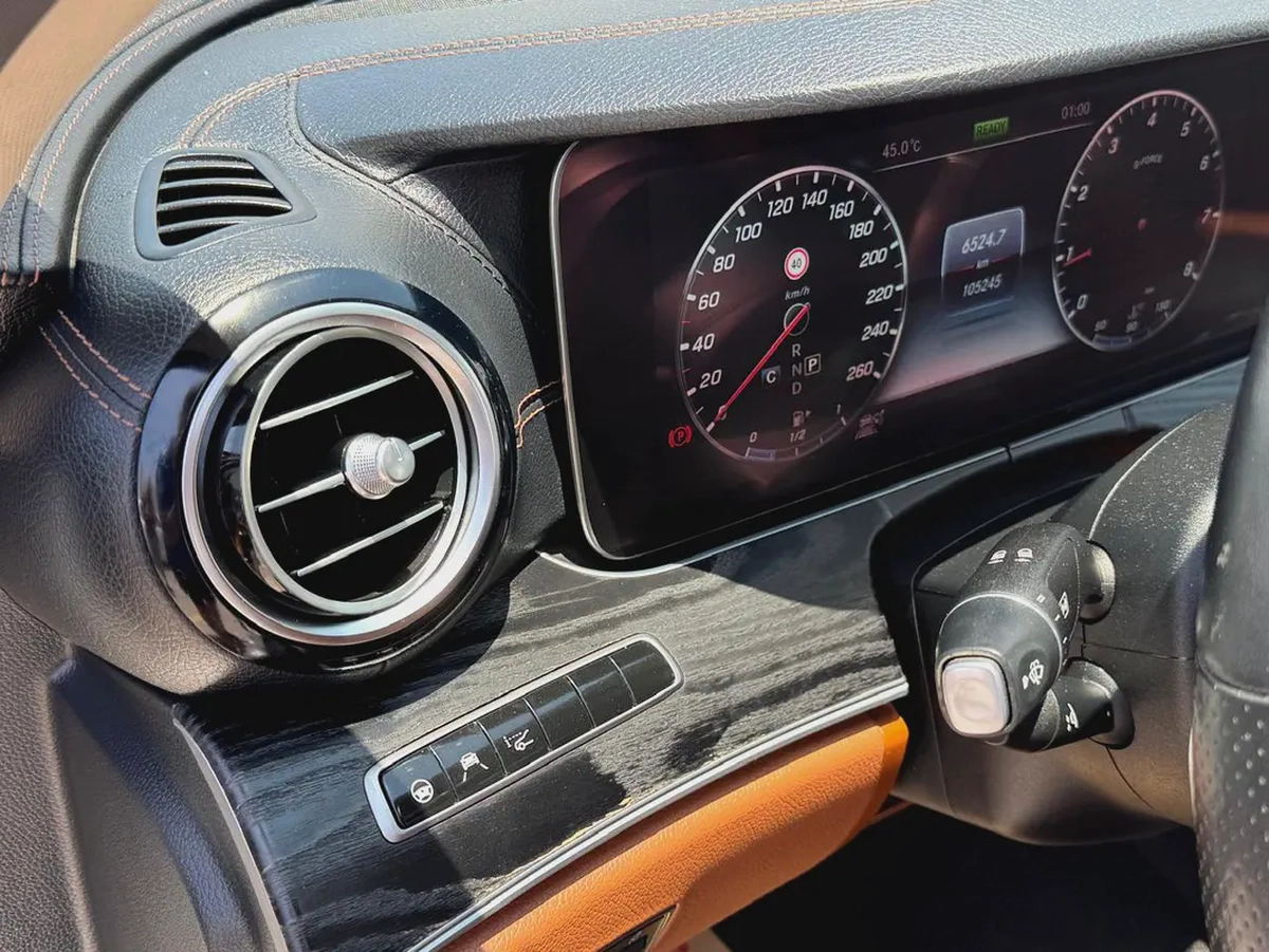 Mercedes-Benz E 350 | 2019 | GCC Specs | Pristine Condition-10-10